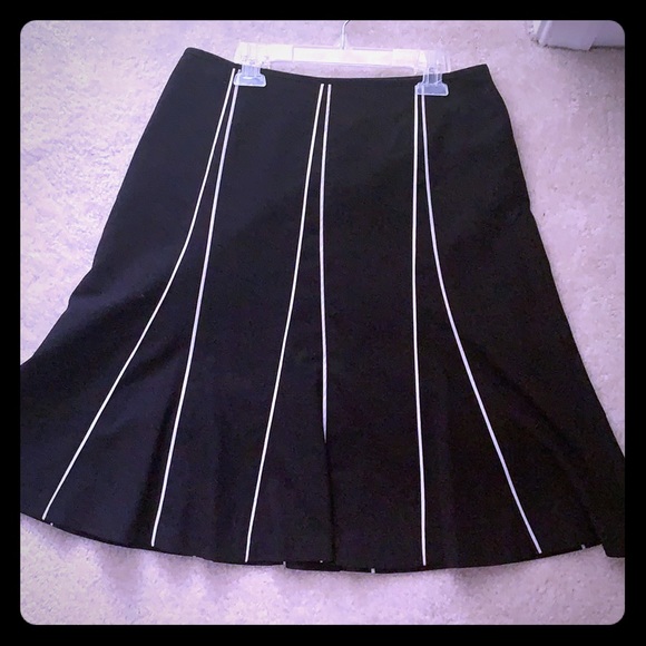 Ann Taylor high waisted skirt - Picture 1 of 2
